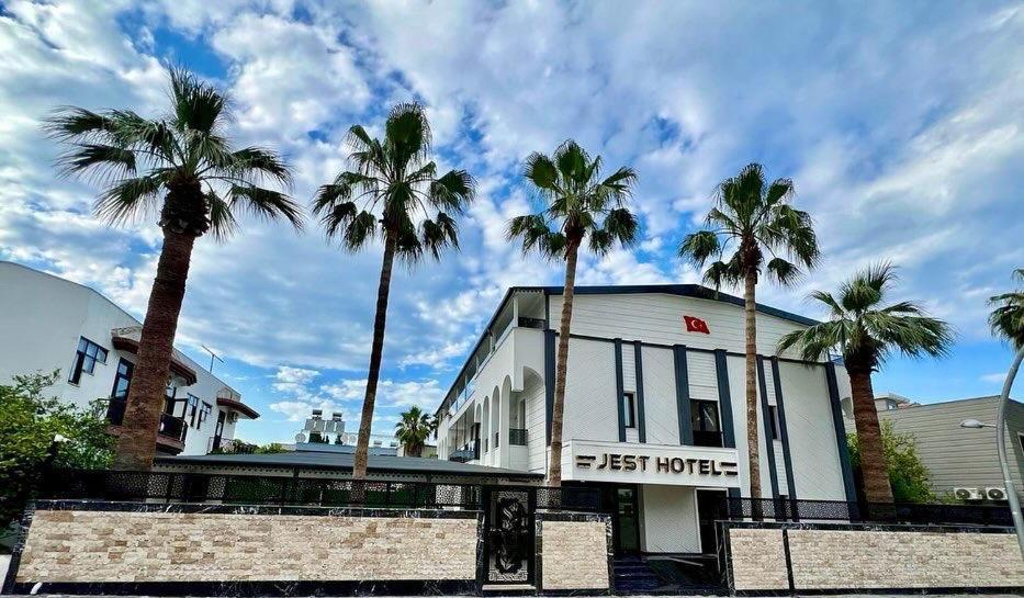 Hotel Jest 3*